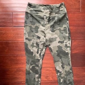 Mossimo Camo Leggings